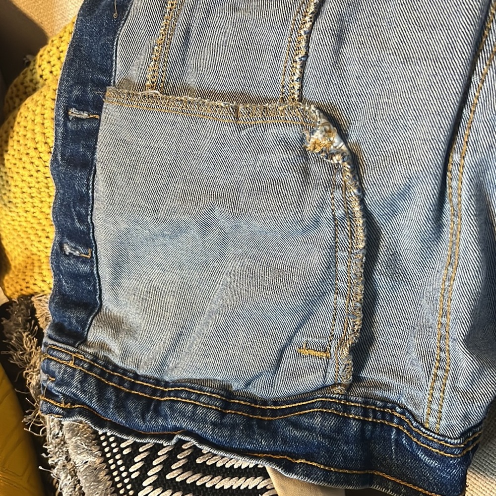 Universal Thread Jean Jacket - Picture 5 of 5